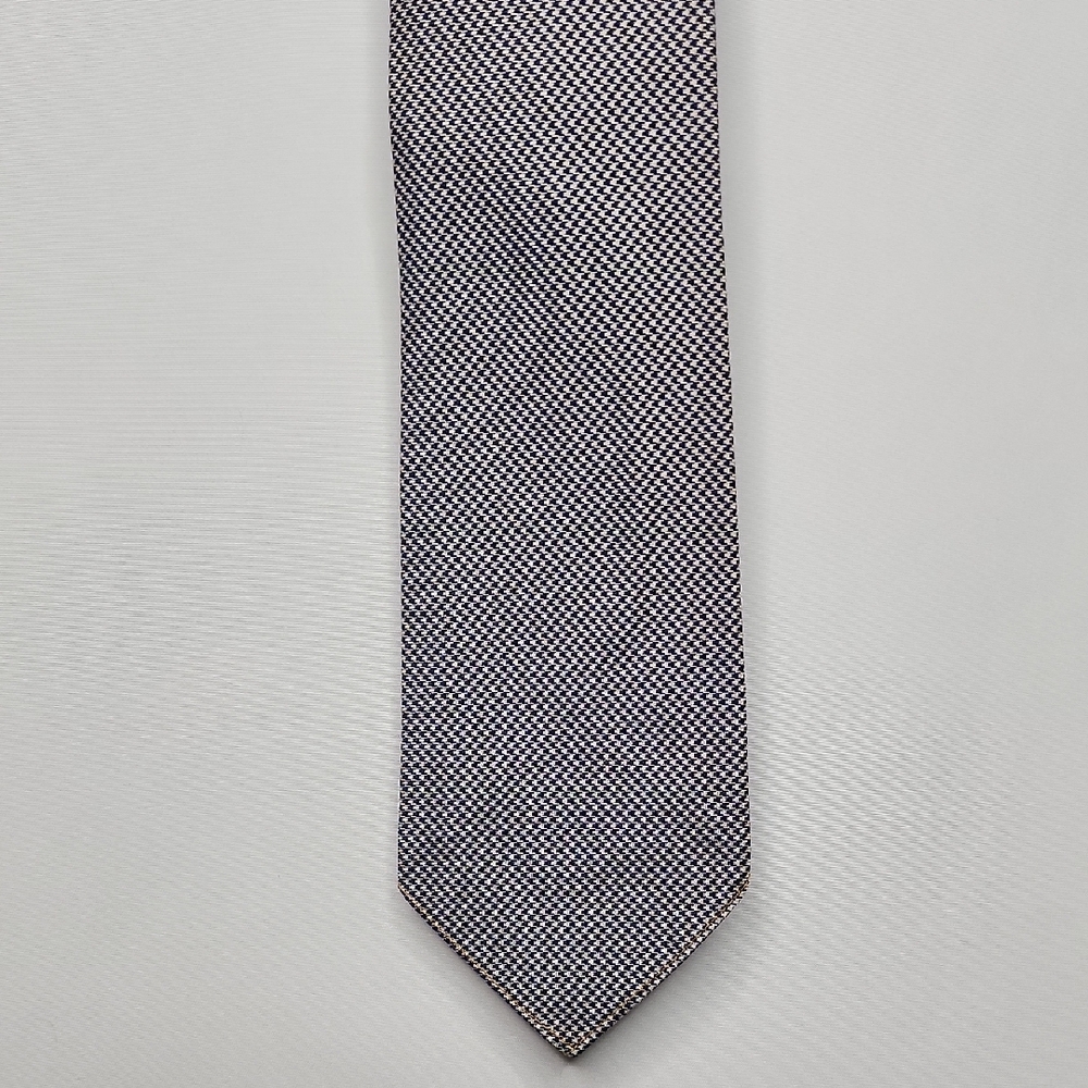 Paul Stuart Black and White Houndstooth Silk Tie